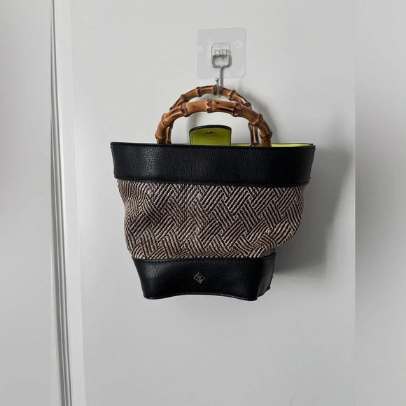 NWT | Call it Spring | Baewatch Bamboo Handle Bucket Bag - Picture 2 of 7